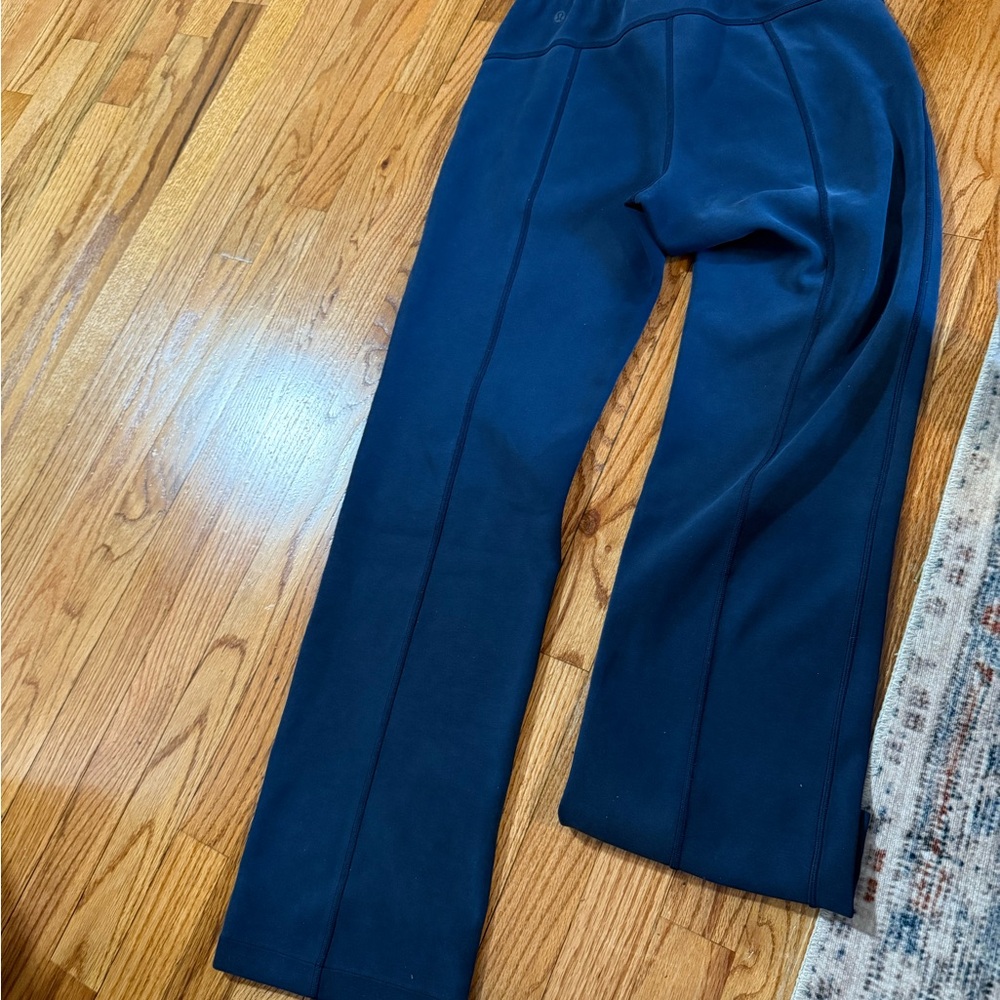 Lululemon navy softstreme pants size 4